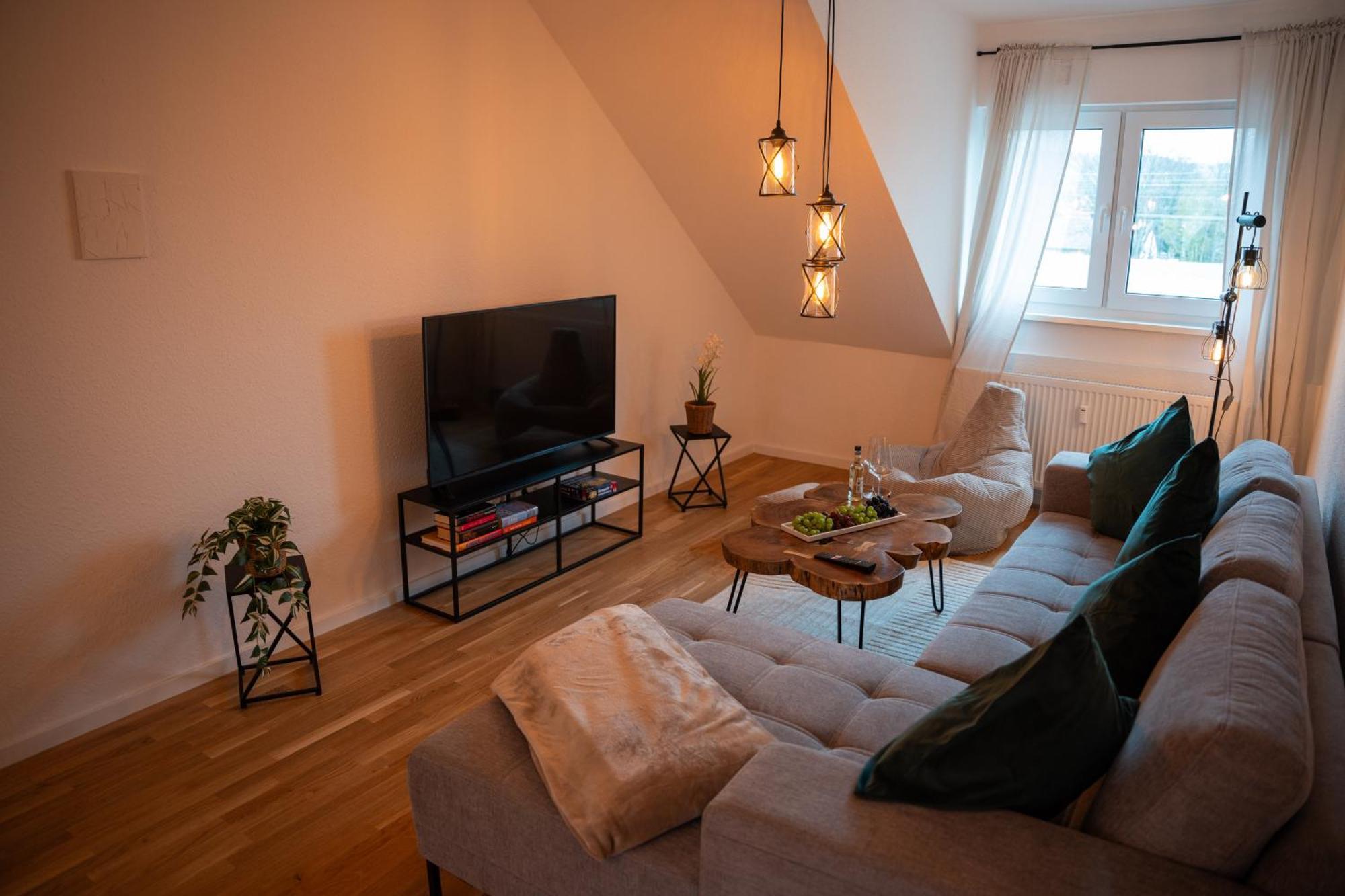 Schlossberg Residences - Design City-Apartment Im Herzen Der Weinstrasse Neustadt an der Weinstrasse Exterior photo